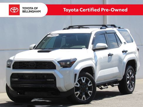 Certified 2025 Toyota 4Runner TRD Sport AWD/4WD image 1