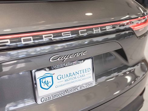 Used 2021 Porsche Cayenne E-Hybrid image 17