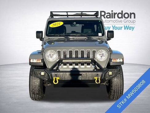 Used 2021 Jeep Wrangler Unlimited Sahara w/ Uconnect 4C Nav & Sound Group image 2