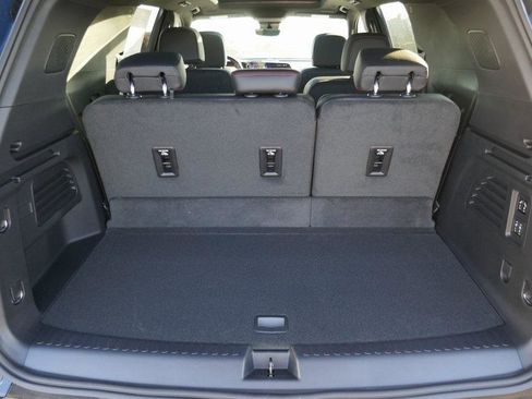 New 2026 Chevrolet Traverse RS image 14