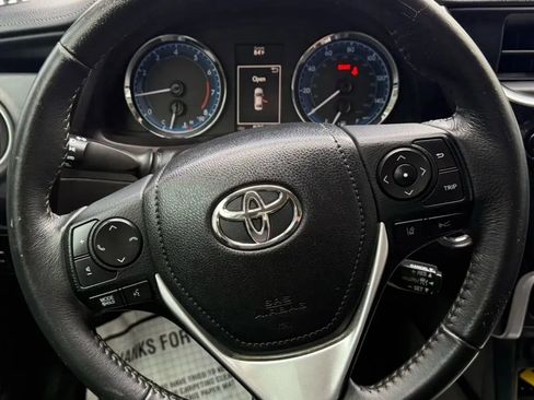 Used 2017 Toyota Corolla SE w/ Carpet Mat Package (TMS) image 11