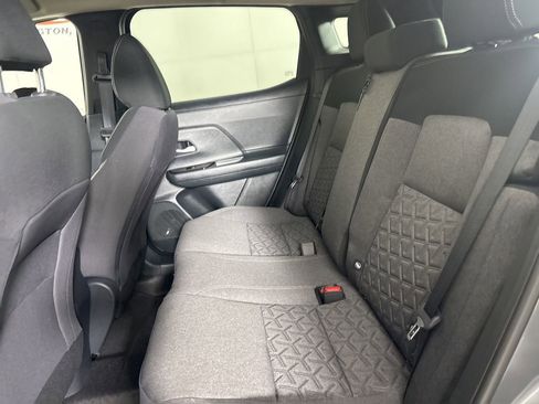 Used 2025 Nissan Kicks SV image 19