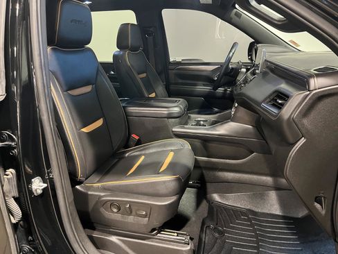 Used 2022 GMC Yukon SLT w/ SLT Luxury Package image 37