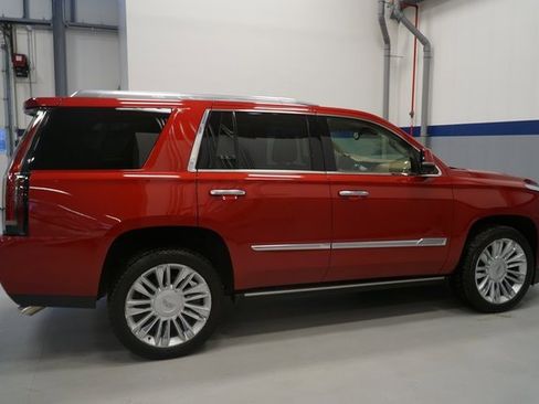 Used 2015 Cadillac Escalade Platinum image 7