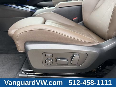 Used 2025 BMW X3 xDrive30i w/ Convenience Package AWD/4WD image 27