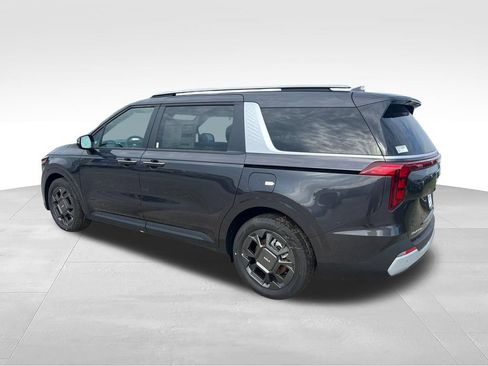 New 2026 Kia Carnival EX FWD image 3