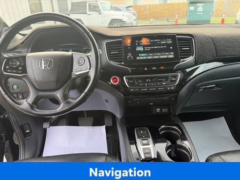 Used 2019 Honda Pilot Touring image 14