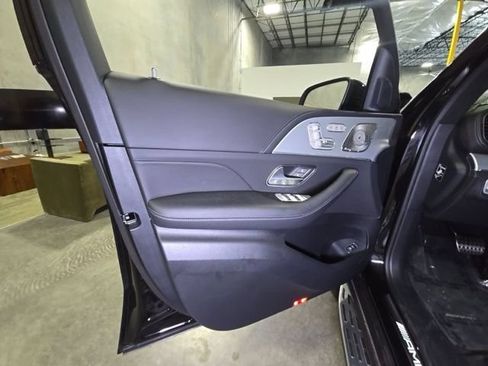 Used 2025 Mercedes-Benz GLS 63 AMG 4MATIC image 15