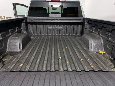 Used 2026 GMC Sierra 1500 SLT w/ SLT Premium Package AWD/4WD image 23