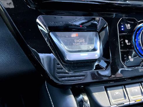 Used 2025 GMC Sierra 1500 AT4X image 33