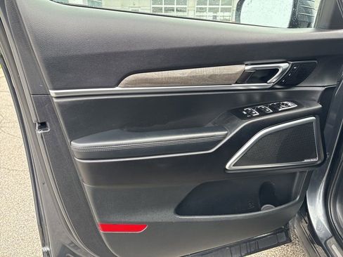 Used 2021 Kia Telluride SX w/ SX Prestige Package image 8