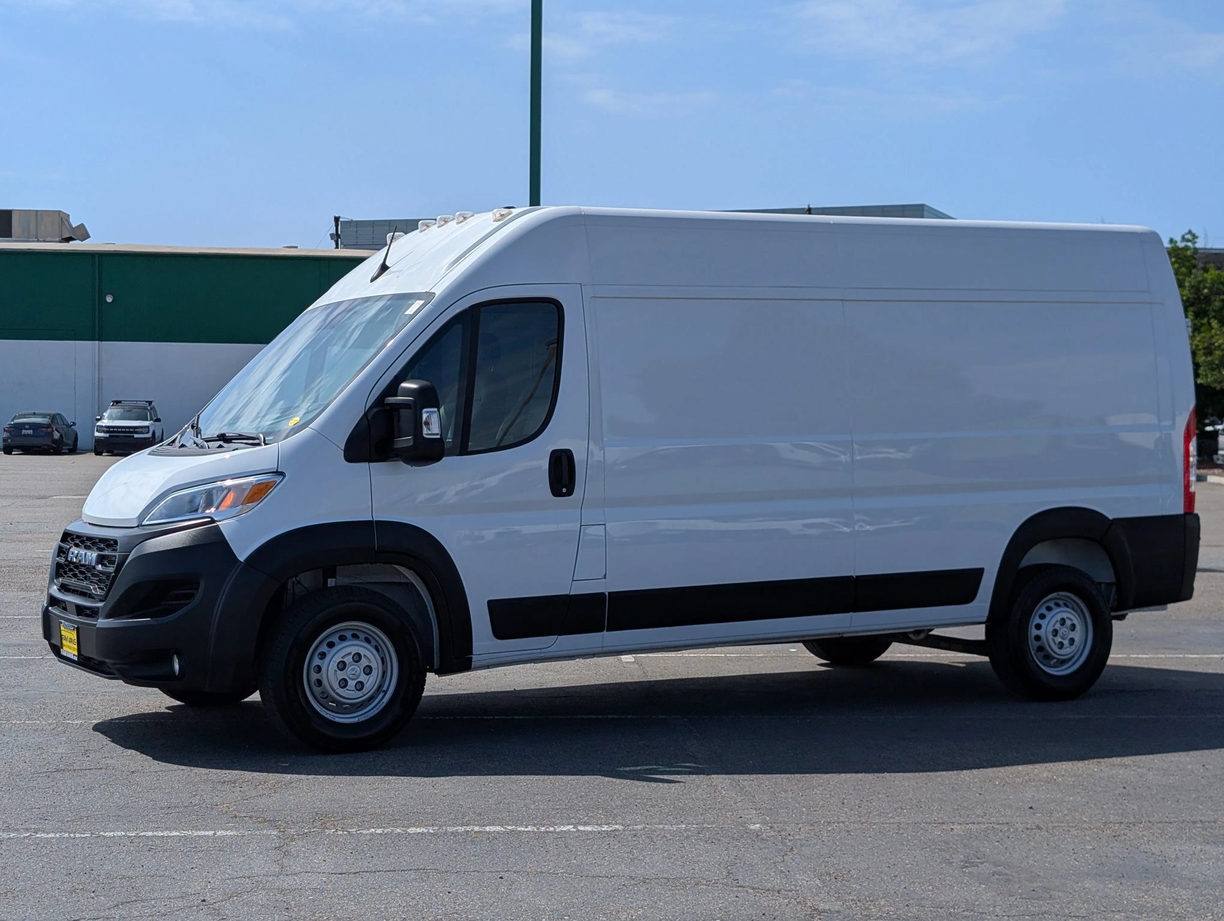 Used 2026 RAM ProMaster 2500 w/ Convenience Group FWD image 3