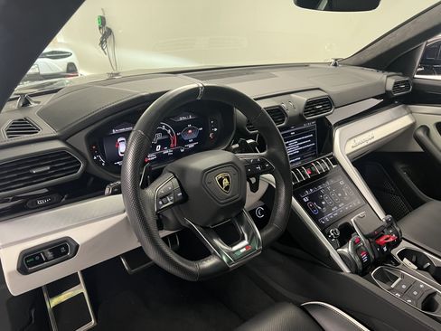 Used 2023 Lamborghini Urus S AWD/4WD image 25