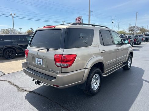 Used 2006 Toyota Sequoia SR5 image 16