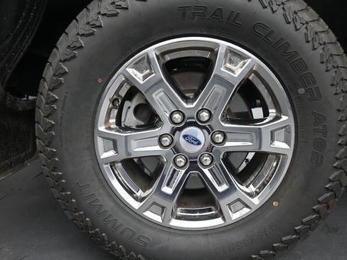Used 2022 Ford F150 XLT w/ Equipment Group 302A High AWD/4WD image 10