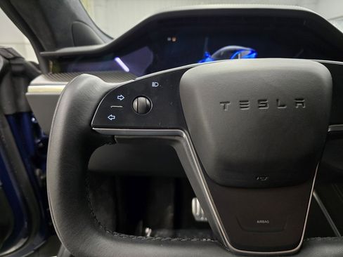 Used 2021 Tesla Model S Plaid image 24