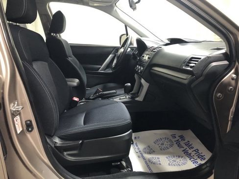 Used 2015 Subaru Forester 2.5i Premium w/ All-Weather Package image 12