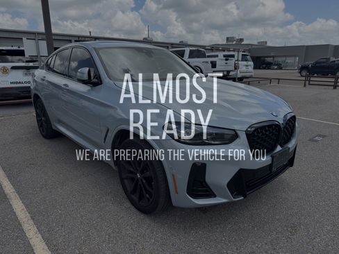 Used 2025 BMW X4 xDrive30i w/ Premium Package AWD/4WD image 5