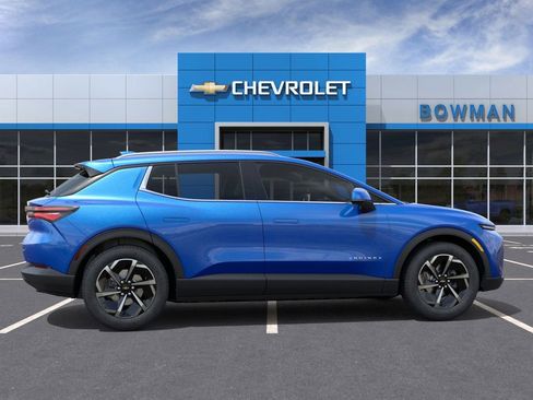 New 2026 Chevrolet Equinox EV LT image 5