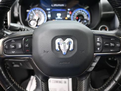 Used 2020 RAM 1500 Limited w/ Black Appearance Package AWD/4WD image 14