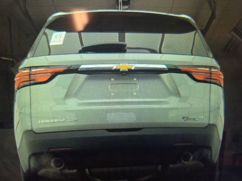 Used 2023 Chevrolet Traverse LT image 22