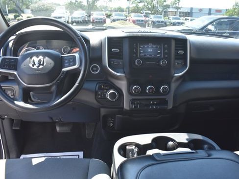 Used 2019 RAM 2500 Big Horn AWD/4WD image 18