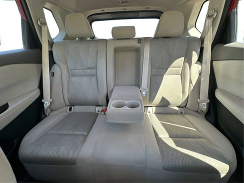 Used 2025 Nissan Rogue SV AWD/4WD image 14