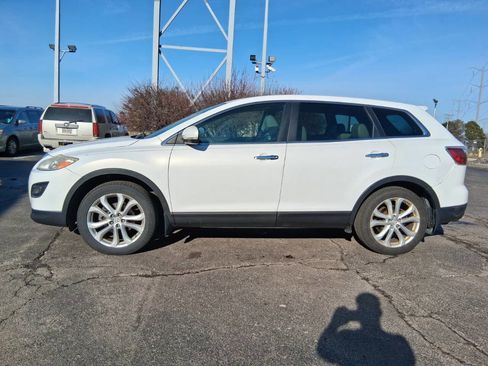 Used 2011 MAZDA CX-9 Grand Touring w/ Moonroof & Bose Audio Pkg image 5