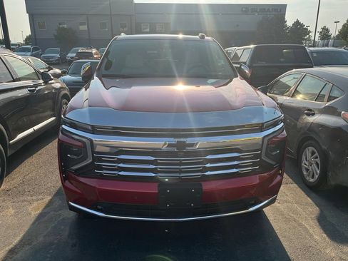 Used 2026 Chevrolet Tahoe Premier w/ Sun And Tow Package AWD/4WD image 2