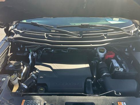 Used 2018 Ford Explorer Sport w/ Equipment Group 401A image 17