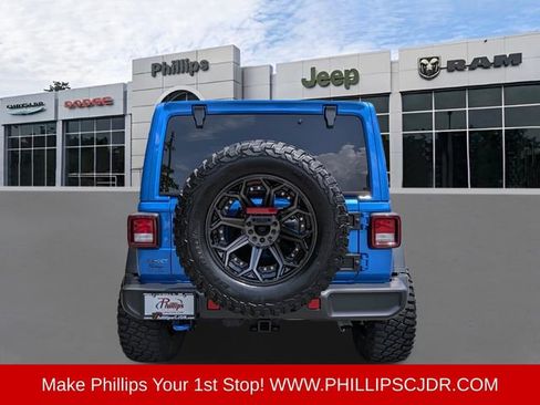 Used 2024 Jeep Wrangler Unlimited AWD/4WD image 4