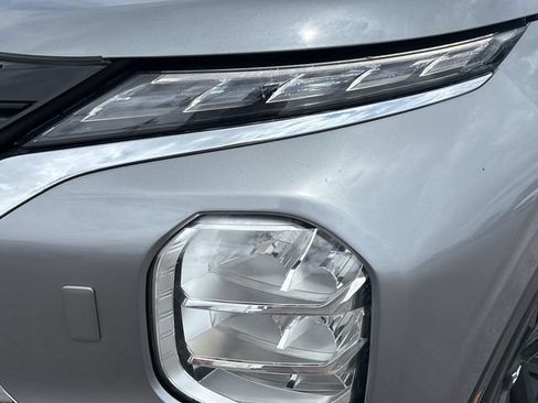 Used 2023 Mitsubishi Outlander SE AWD/4WD image 26