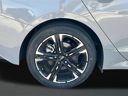 Used 2023 Kia K5 GT-Line w/ GT-Line Premium Package image 5