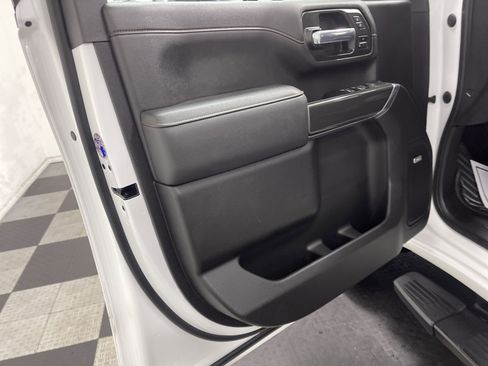 Used 2020 GMC Sierra 2500 AT4 w/ AT4 Premium Package image 10