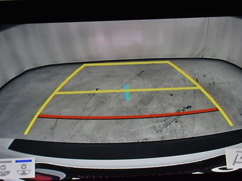 Used 2022 Toyota Camry XSE w/ Cold Weather Package image 21