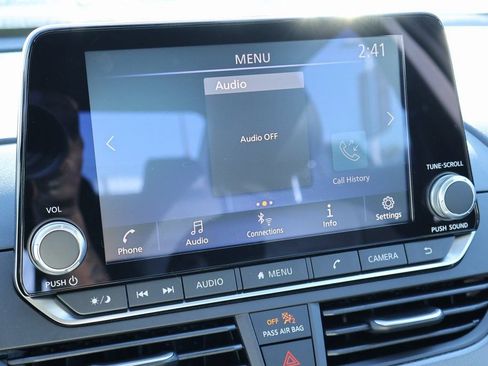 New 2025 Nissan Altima 2.5 SR image 3