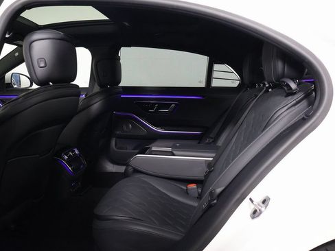 Certified 2023 Mercedes-Benz S 580 4MATIC Sedan image 11