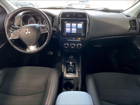 Used 2022 Mitsubishi Outlander Sport SE FWD image 6