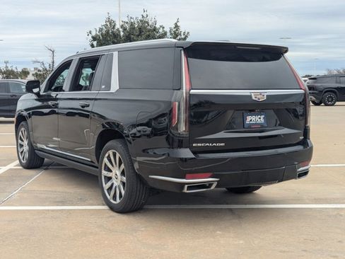 Used 2021 Cadillac Escalade ESV Premium Luxury Platinum image 7