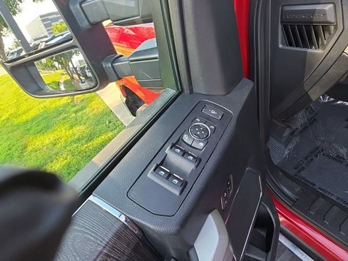 Used 2021 Ford F250 Lariat w/ Chrome Package AWD/4WD image 10