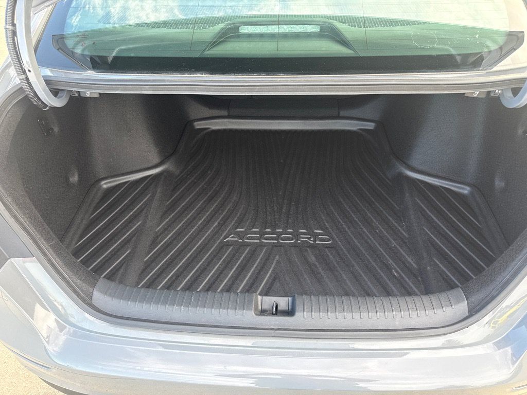Used 2024 Honda Accord Sport image 12