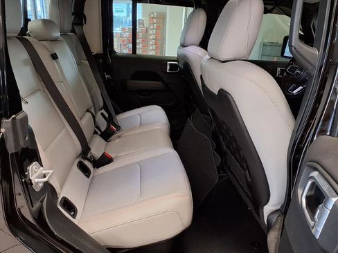 Used 2020 Jeep Gladiator Mojave image 13