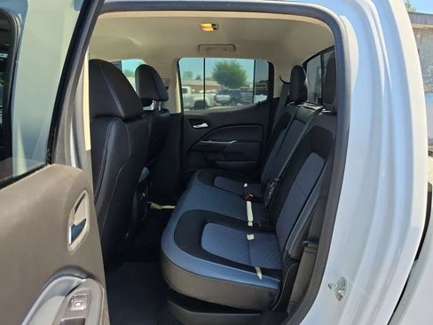 Used 2017 Chevrolet Colorado Z71 AWD/4WD image 15