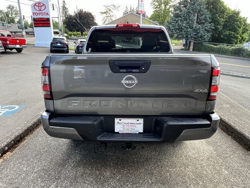 Used 2025 Nissan Frontier SV AWD/4WD image 6