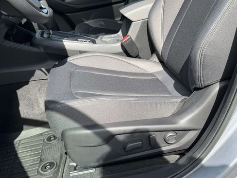 Used 2026 Subaru Crosstrek 2.0i Premium image 17