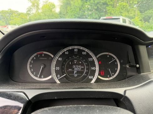 Used 2017 Honda Accord LX image 18