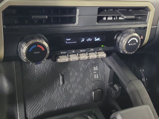 Used 2026 Toyota Tacoma SR5 AWD/4WD image 30