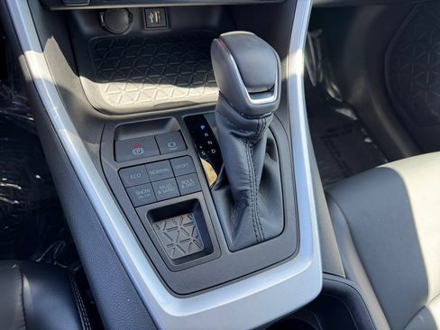 Certified 2023 Toyota RAV4 XLE Premium AWD/4WD image 25