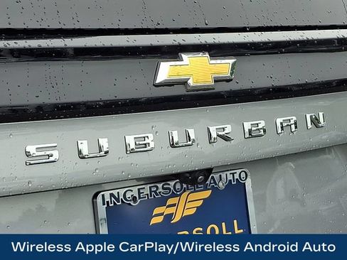 Used 2025 Chevrolet Suburban Premier AWD/4WD image 33
