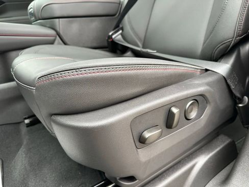 New 2026 Chevrolet Suburban RST w/ RST Capability Package image 28